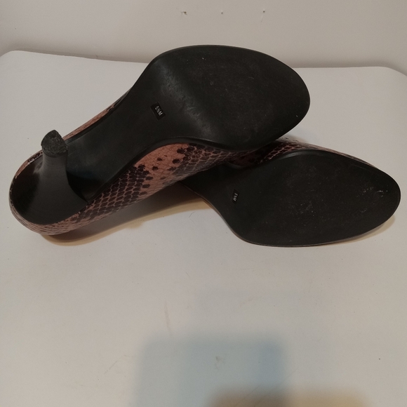 Franco Sarto Heels Snake Embossed Print Pink & Black Wm 5 1/2 Button bow Leather - Picture 5 of 9